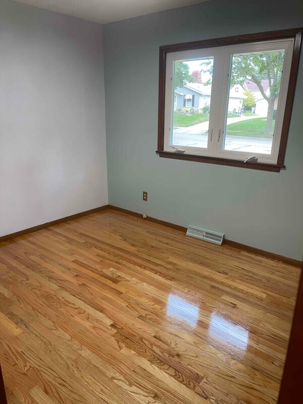 Building Photo - 3831 S 93rd St