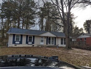 Building Photo - 128 Alexander Ct