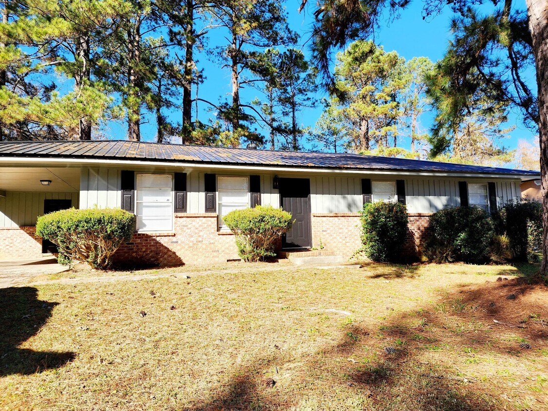Primary Photo - 2436 River Ridge Rd NE