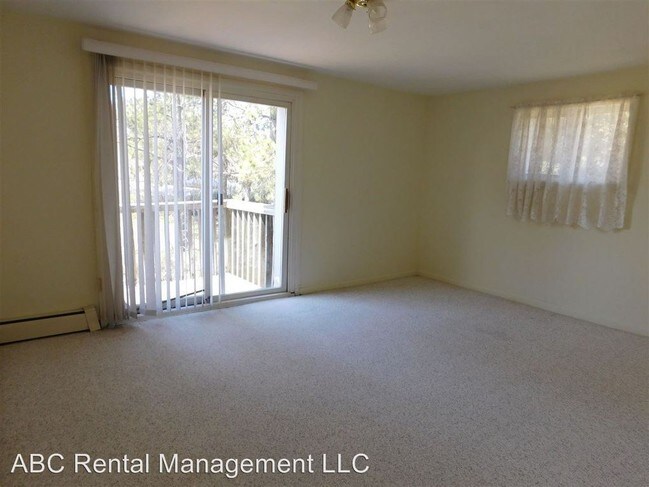 Foto del edificio - 2093 Creek Rd
