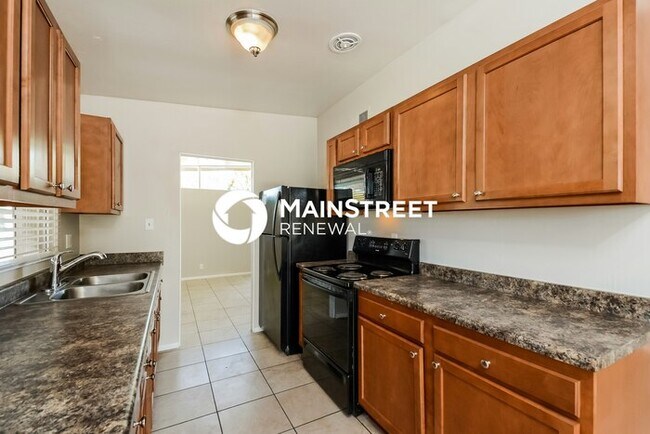 Building Photo - 3 Bedroom Pet-Friendly Home in Tucson, AZ ...