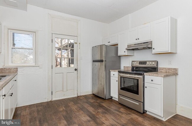 Building Photo - Cozy 3 bedroom in west York
