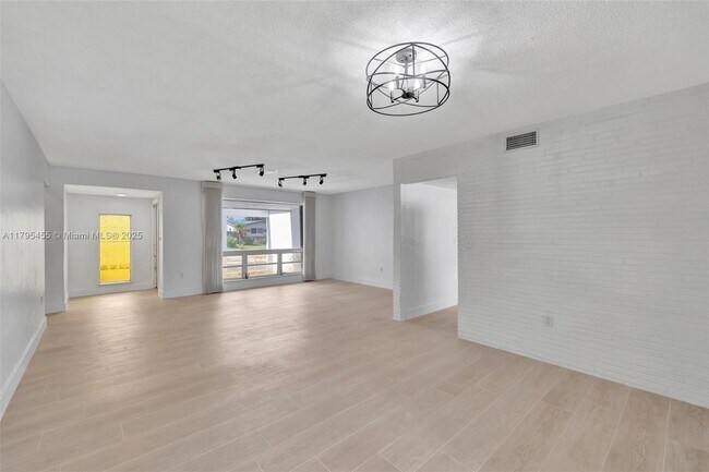 Foto del edificio - 9121 SW 54th Pl