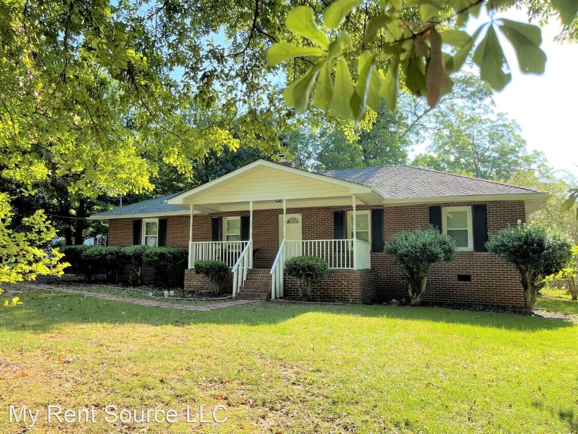 Primary Photo - 3 br, 2 bath House - 247 Aviation Rd SE