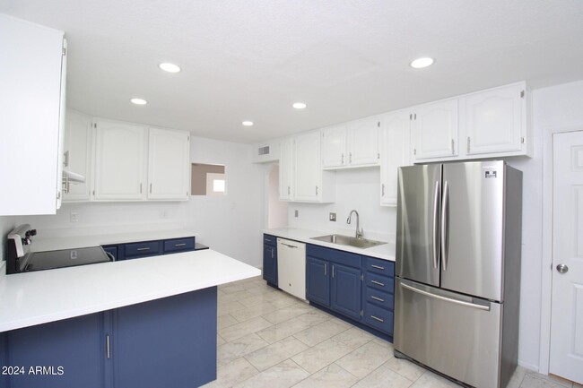 Foto del edificio - 8602 E Sheridan St