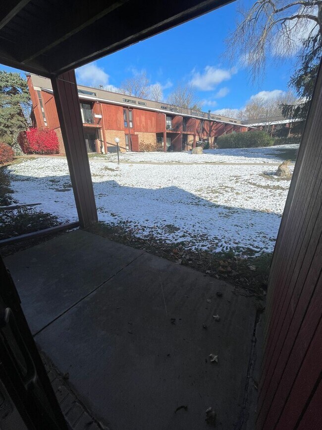 Building Photo - Two-Bed Two-Bath Condo! | Flexible Lease Start Date