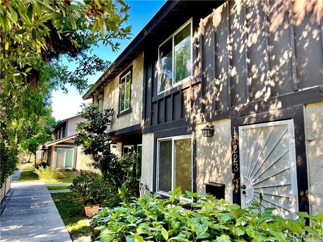 Primary Photo - 11223 Lambert Way