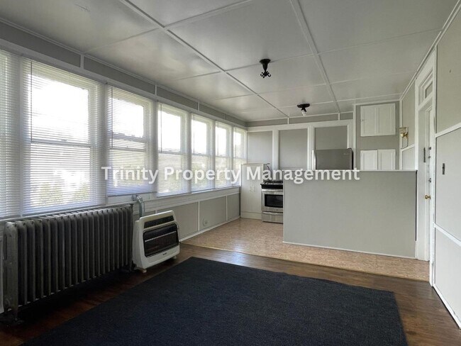 Foto del edificio - 628 Mulberry Ave