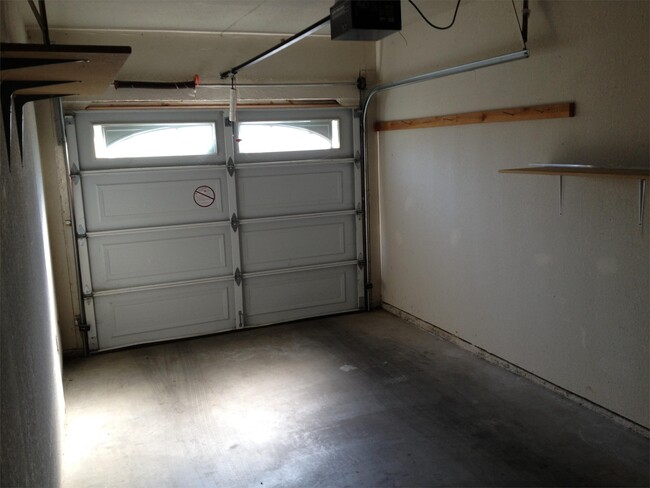 Building Photo - 13065 Beckwith Rd