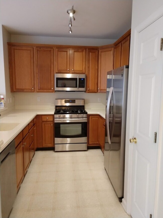 Building Photo - 106 Pebble Brook Dr