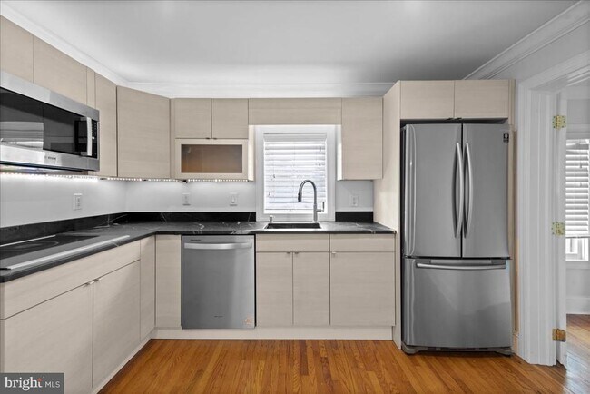 Foto del edificio - 182 W Court St