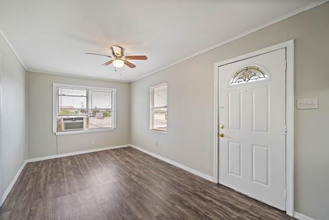 Building Photo - 2315 Bernardo De Galvez Ave