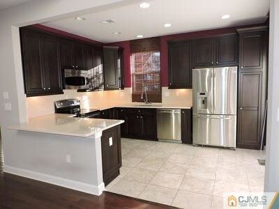 Foto del edificio - 2455 Canterbury Ln