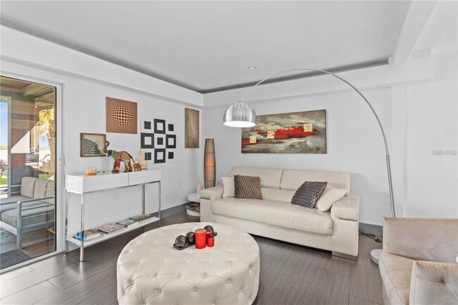 Foto del edificio - 11734 Lake Willis Dr