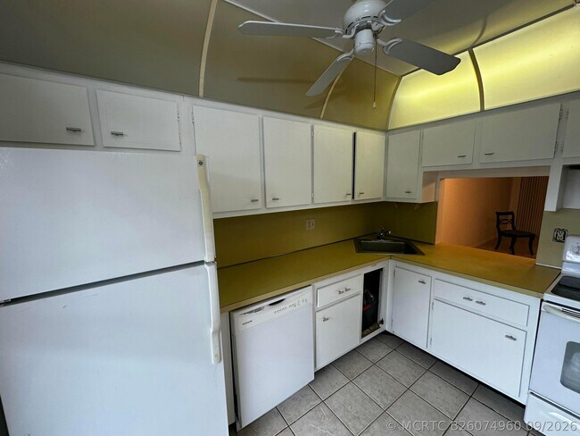 Foto del edificio - 6091 NW 61st Ave