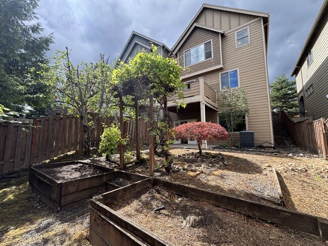 Building Photo - 13392 SE Autumnwood Ln