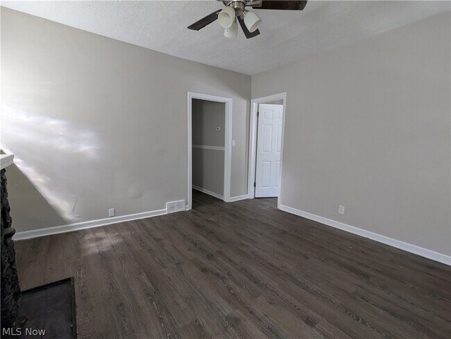 Foto del edificio - 1340 Sheffield Rd