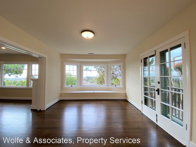 Foto del edificio - 3 br, 2 bath House - 703 Colina Lane