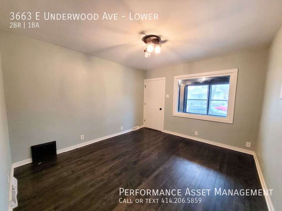 Foto principal - Renovated 2-Bed Lower Duplex in Cudahy Ava...