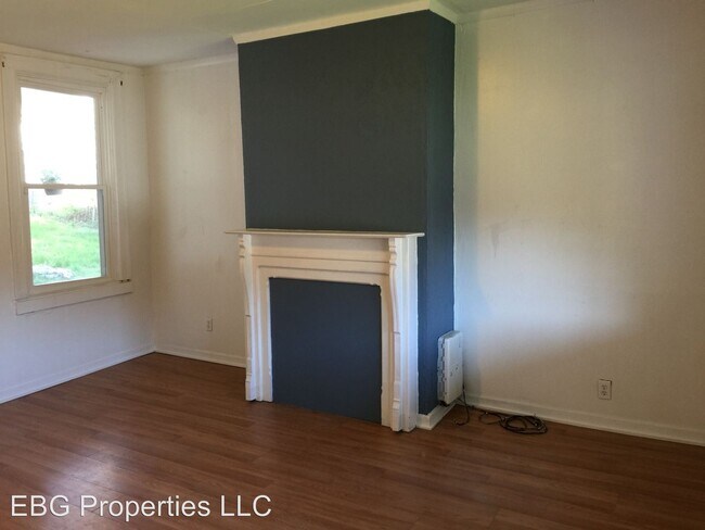 Building Photo - 2 br, 1 bath House - 109 Griffith