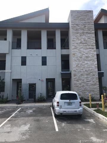 Building Photo - 10455 NW 82nd St