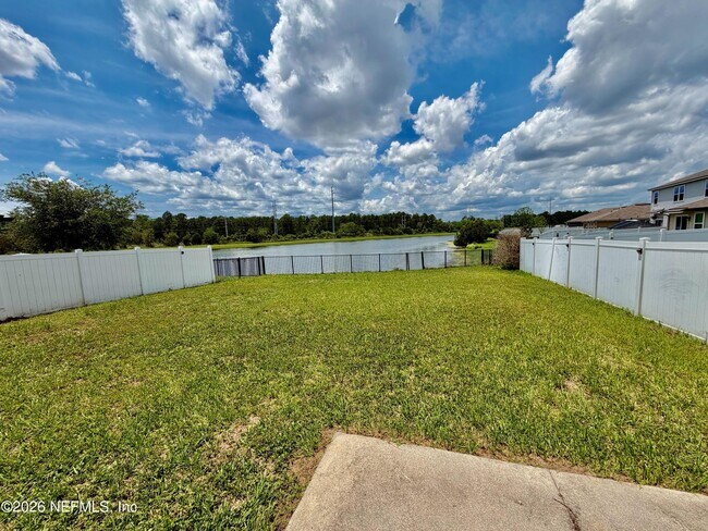 Foto del edificio - 11236 Sheepshead Ln
