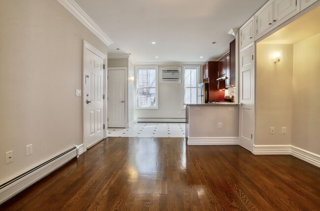 Building Photo - 603 Bloomfield St