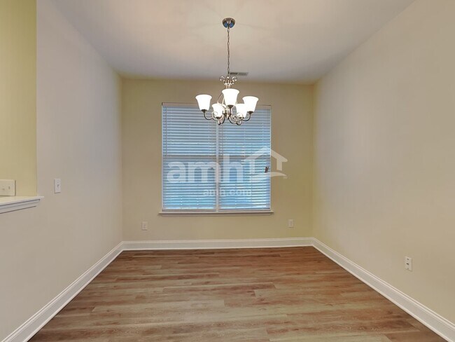 Foto del edificio - 2217 Magnolia Ct