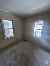 Building Photo - 604 Conant Ave