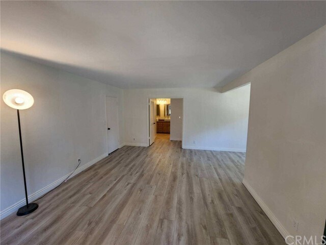Building Photo - 169 Streamwood