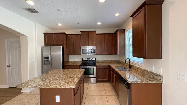 Building Photo - 9484 Strongbark Ln