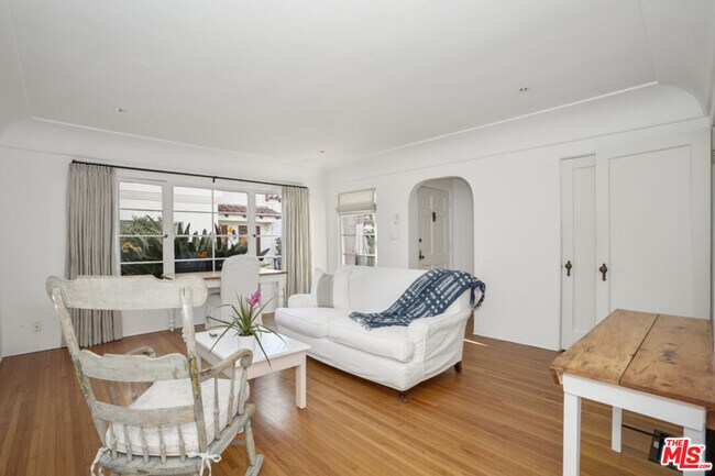 Foto del edificio - 1033 9th St