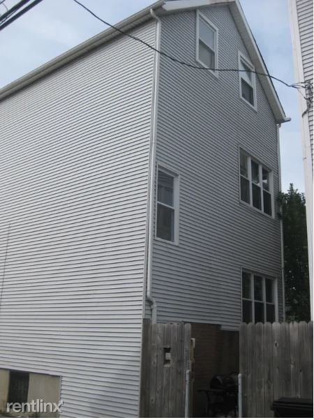 Foto principal - 1415 W Henderson St