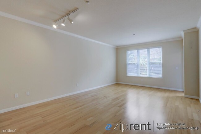 Building Photo - 1 br, 1 bath Condo - 2230 Gellert Boulevar...