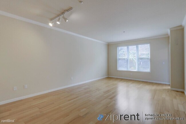 Foto del edificio - 1 br, 1 bath Condo - 2230 Gellert Boulevar...