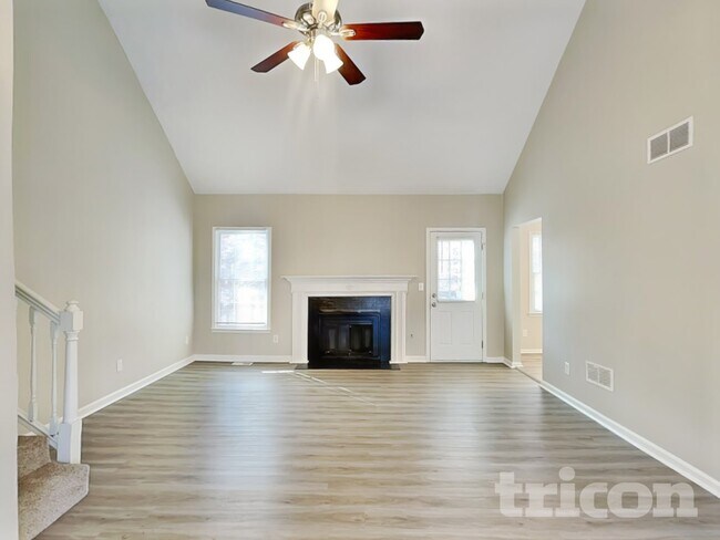 Foto del edificio - 2709 Braemore Pl