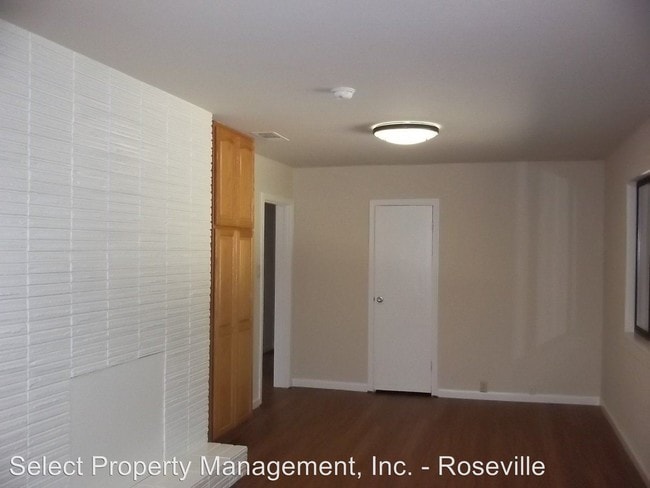 Building Photo - 5 br, 2 bath House - 6904 Main Avenue