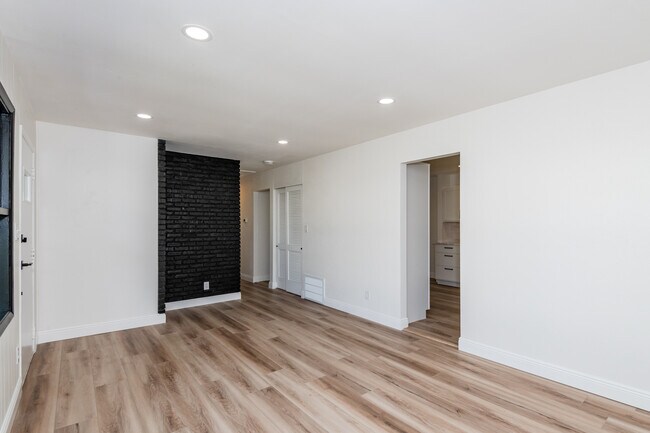 Foto del edificio - 2804 Blackhawk Rd