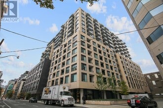 Building Photo - 543 Richmond St W