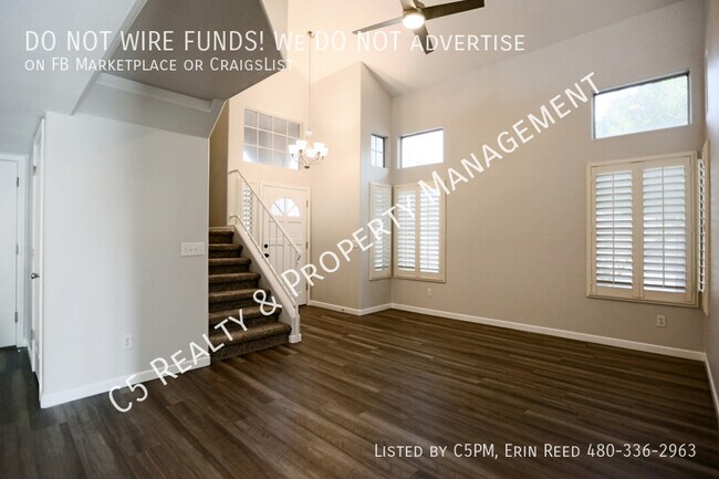 Foto del edificio - 3131 E Cottonwood Ln