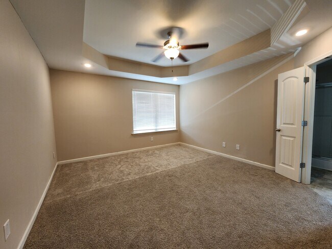 Building Photo - 542 Sunflower Dr