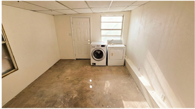 Foto del edificio - 2115 Chapman St