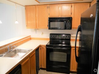 Building Photo - 13717 Linden Ave N