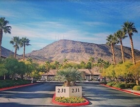Building Photo - 231 W Horizon Ridge Pkwy