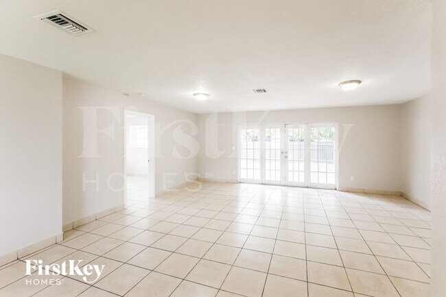 Building Photo - 4115 NW 185th St