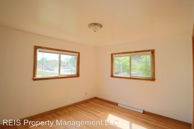 Building Photo - 4020 N 73rd St