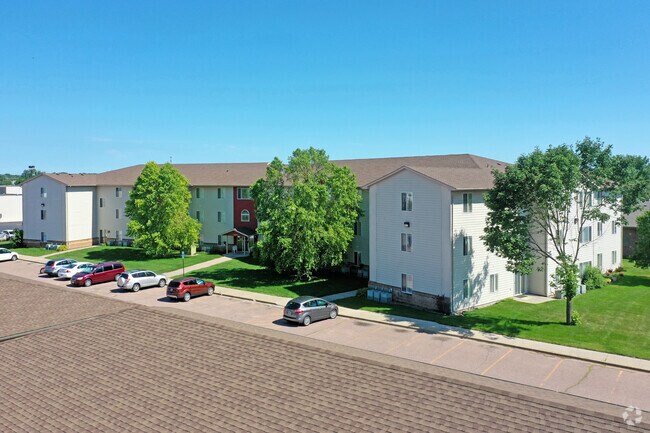 Foto del edificio - Pinehurst Apartments