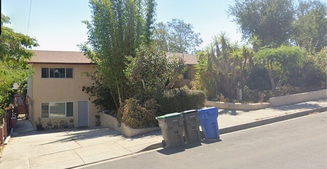 Building Photo - 1631 Fredericks St