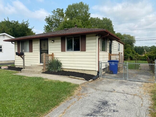 Building Photo - 3282 Penfield Rd