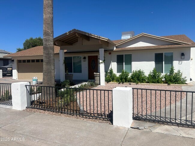 Foto del edificio - 17629 N 36th St